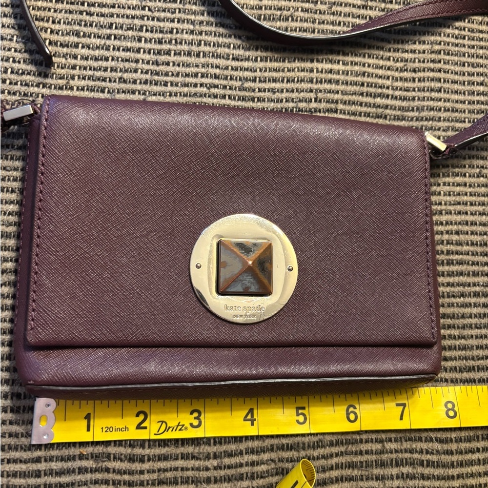 Kate Spade Elegant Purple Crossbody Bag lock - Picture 9 of 9